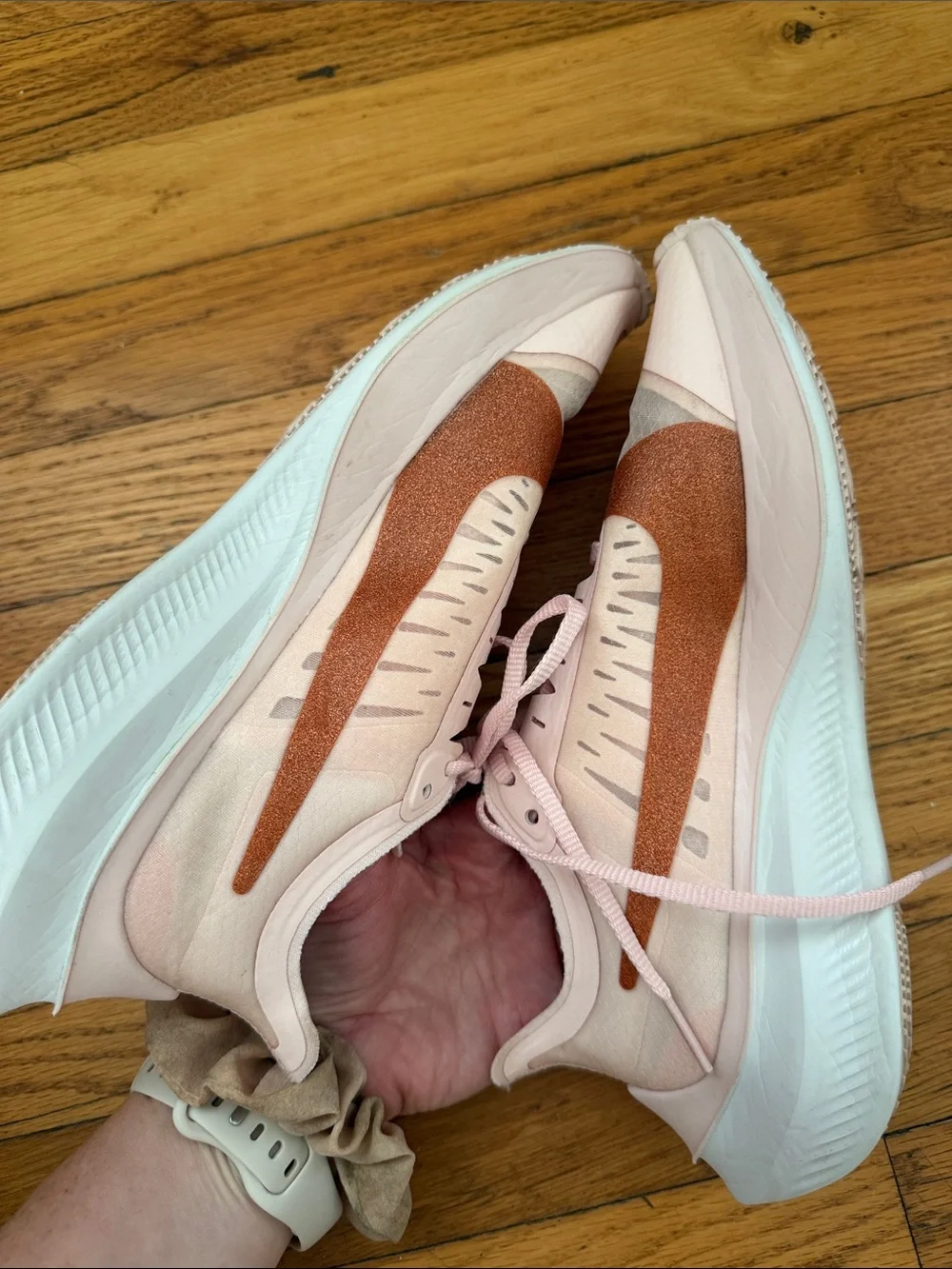Nike light pale